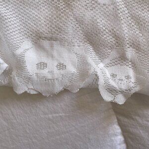 Lace Cream Skeleton Shawl